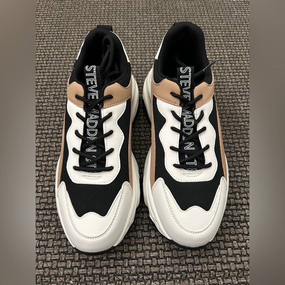 Steve Madden Women’s US 6.5 Possession Chunky Sneakers Black White Beige